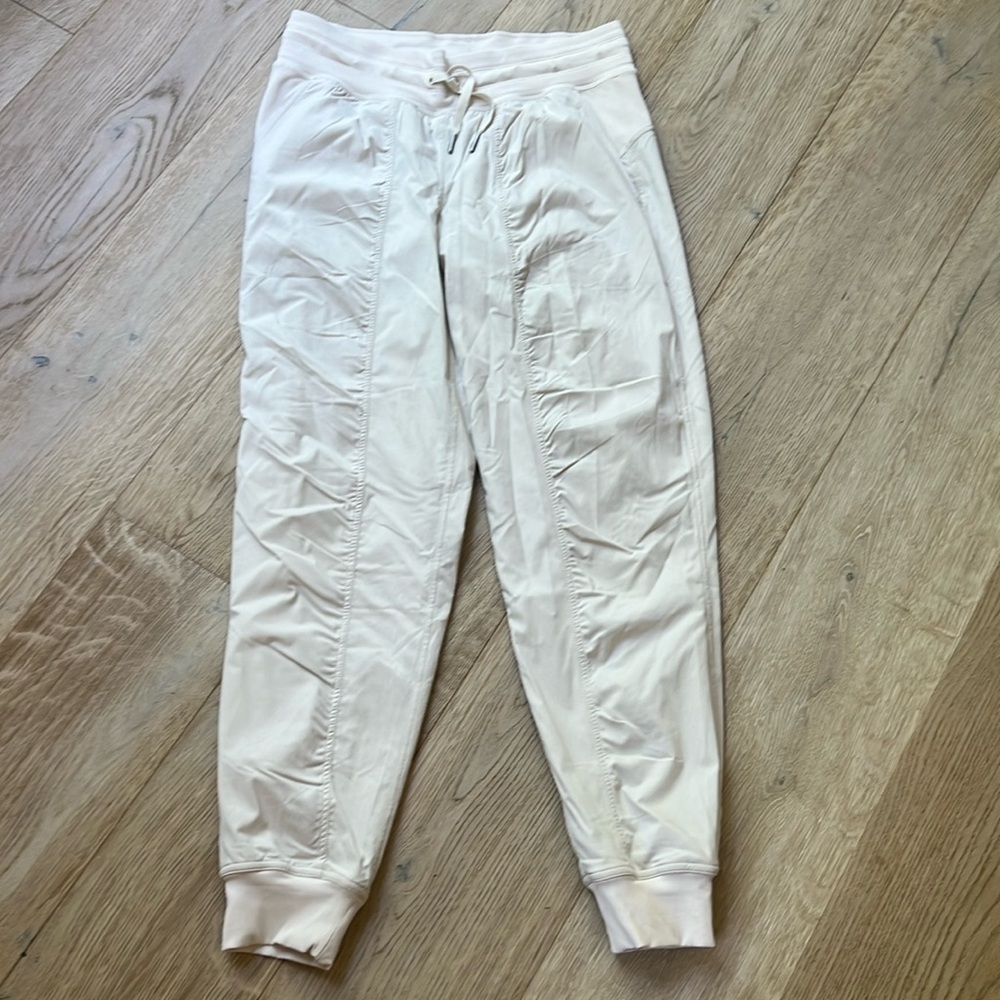 Lululemon Dance Studio *Lined* Mid-Rise Jogger. Cream/off white